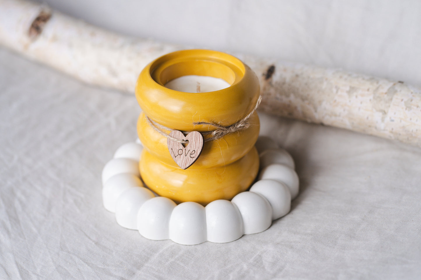 Set cadou – tavă albă și lumânare parfumată din ceară naturală de soia