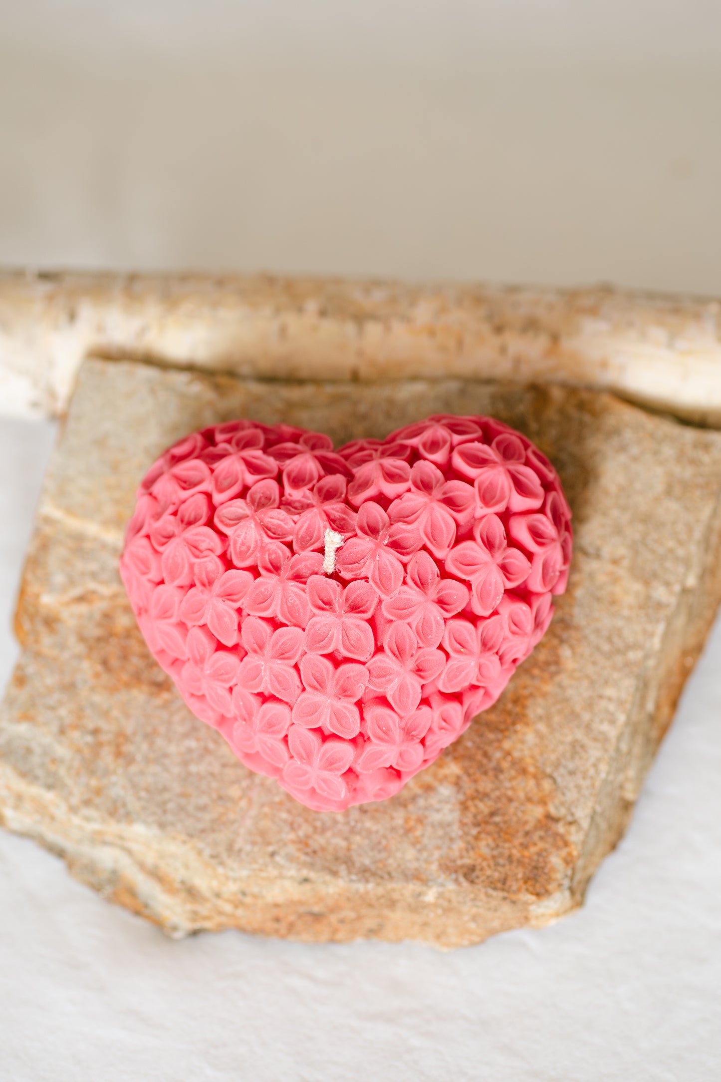 Lumânare parfumată din ceară de soia – inimă florala