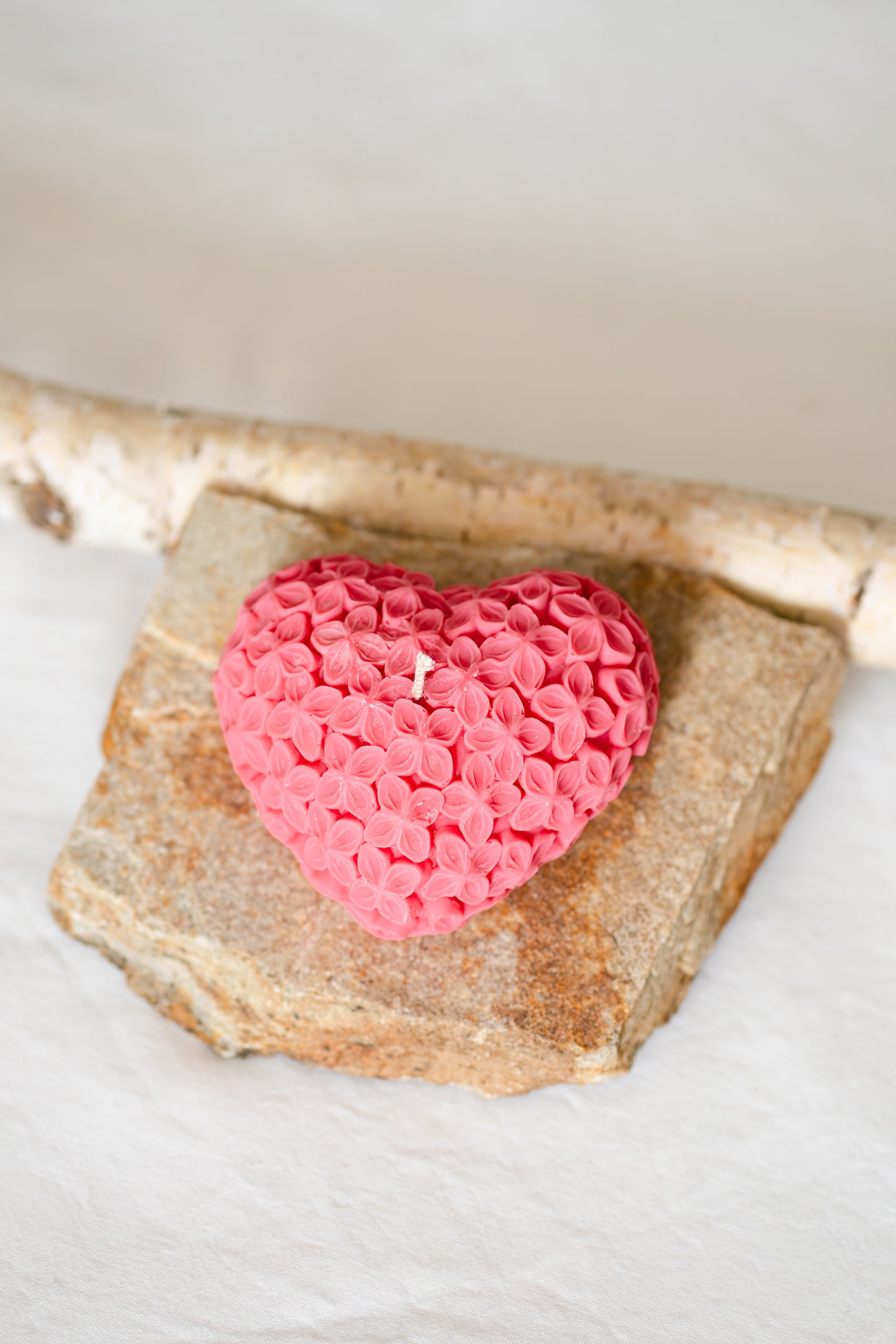 Lumânare parfumată din ceară de soia – inimă florala