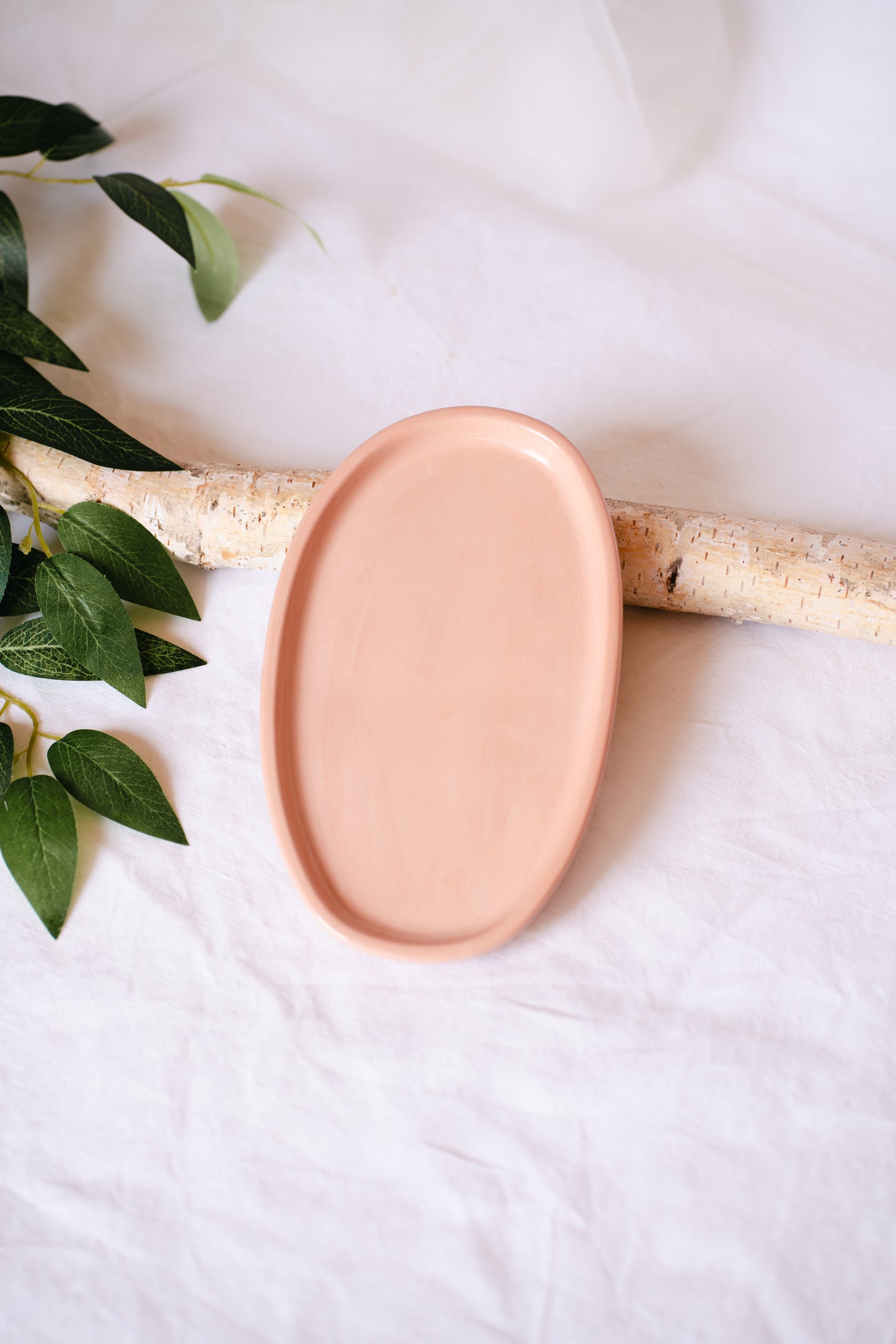 Tavă ceramică – design modern, realizată manual