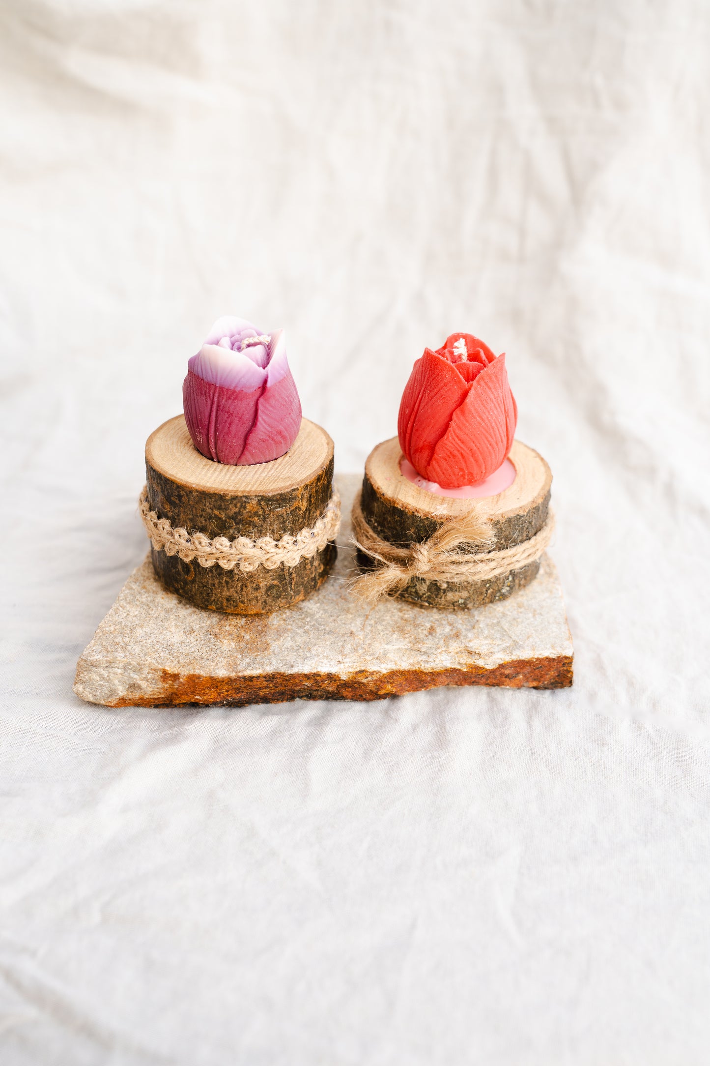 Mărturie de botez – Lumânare parfumată, în recipient de lemn cu scoarță