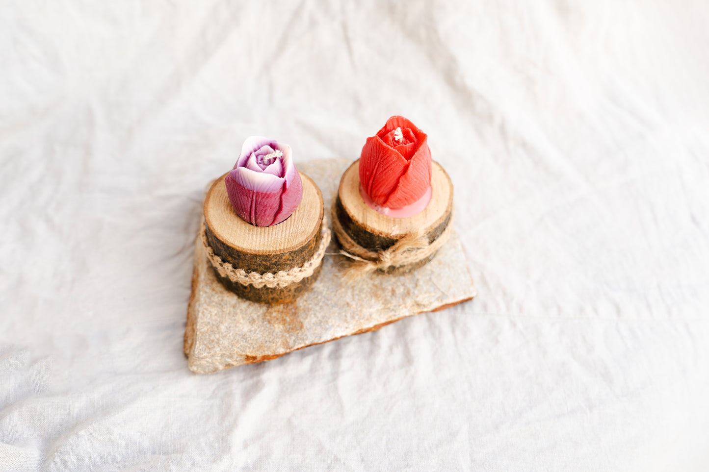 Mărturie de botez – Lumânare parfumată, în recipient de lemn cu scoarță