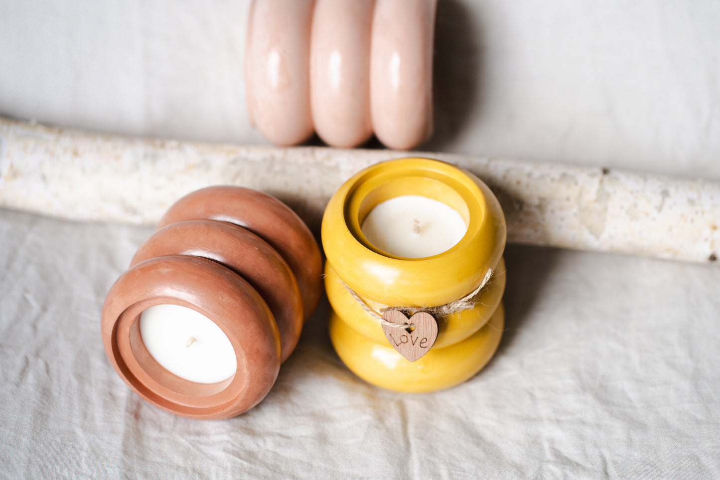 Lumânare parfumată din ceară de soia – recipient ceramic