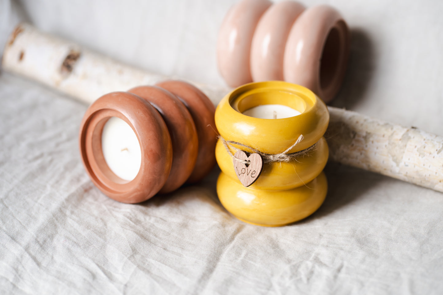 Lumânare parfumată din ceară de soia – recipient ceramic