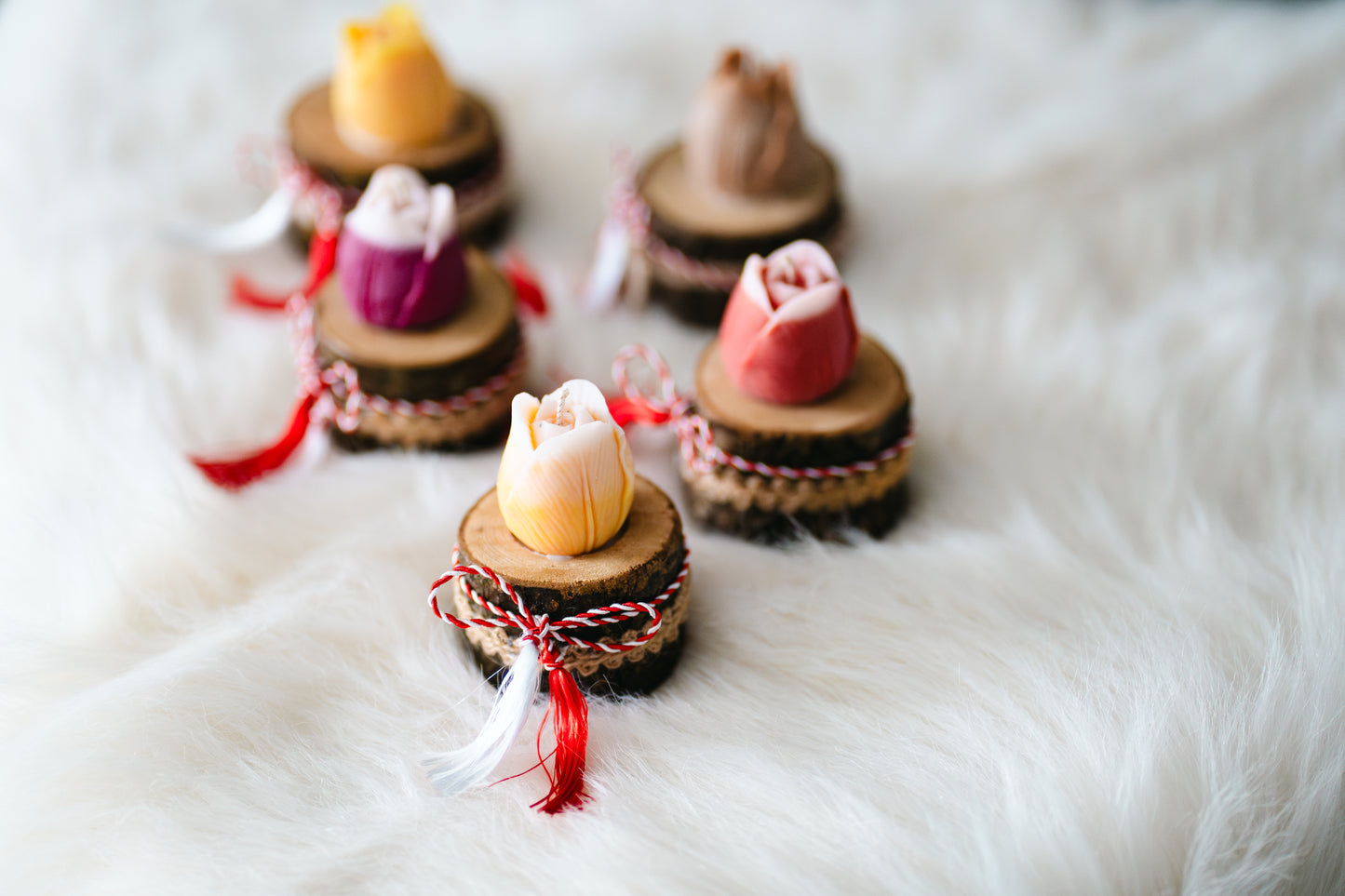 🌸 Mărțișor cadou 1 martie -lumânare parfumată pe suport de lemn