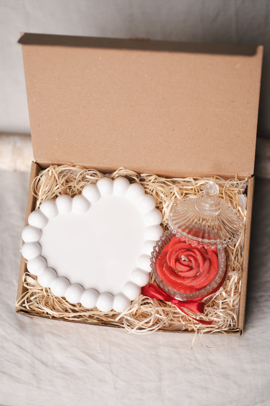 Set cadou – tavă ceramică și lumânare din ceară de soia