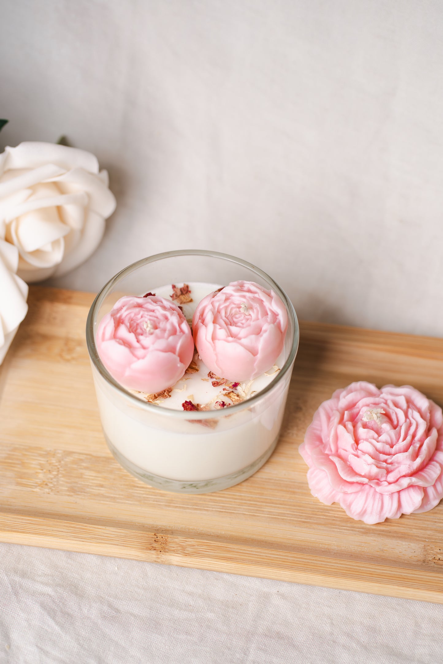 Lumânare parfumată din ceară de soia – în pahar de sticlă