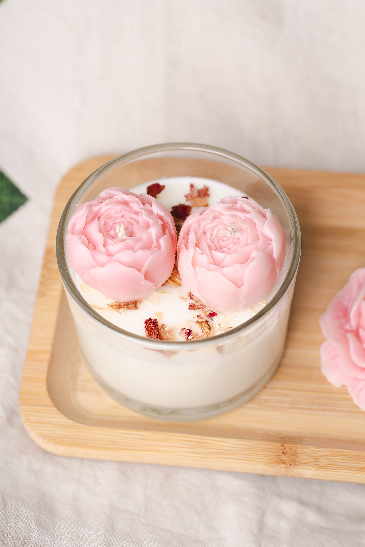 Lumânare parfumată din ceară de soia – în pahar de sticlă