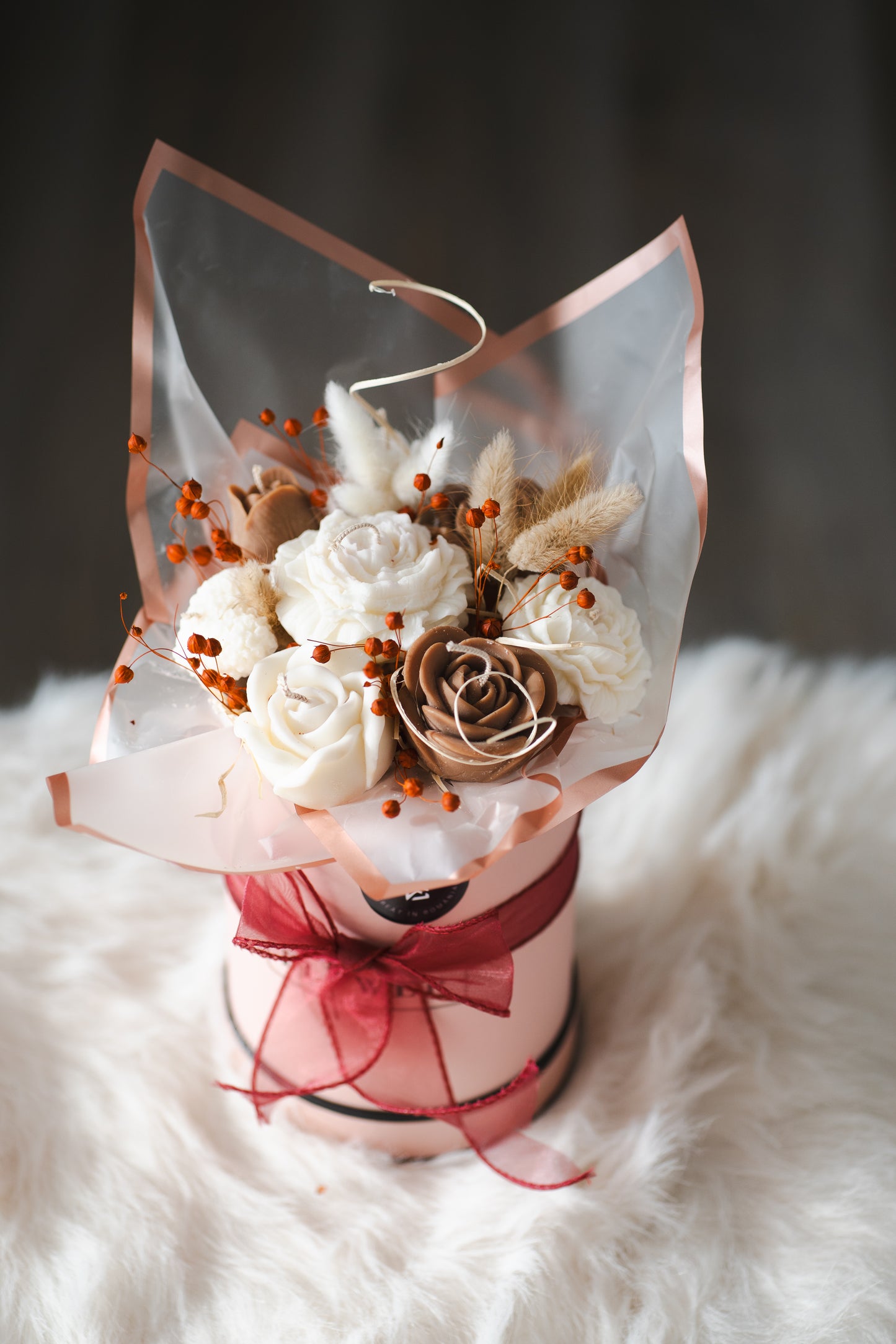 Buchet de flori din lumânări parfumate din ceară naturală de soia