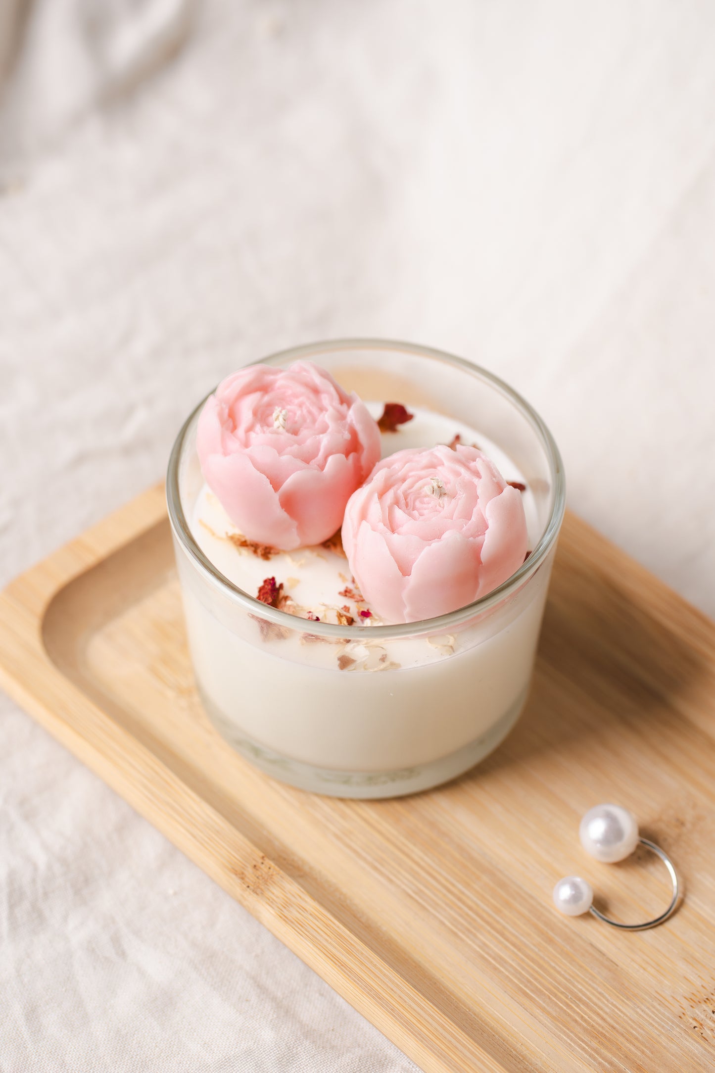 Lumânare parfumată din ceară de soia – în pahar de sticlă