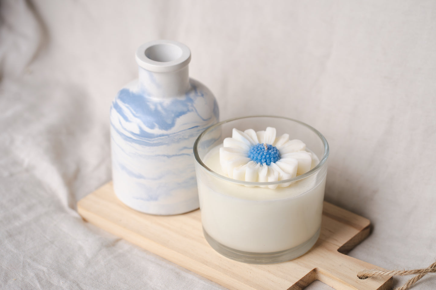 Set cadou handmade – vază ceramică și lumânare parfumată