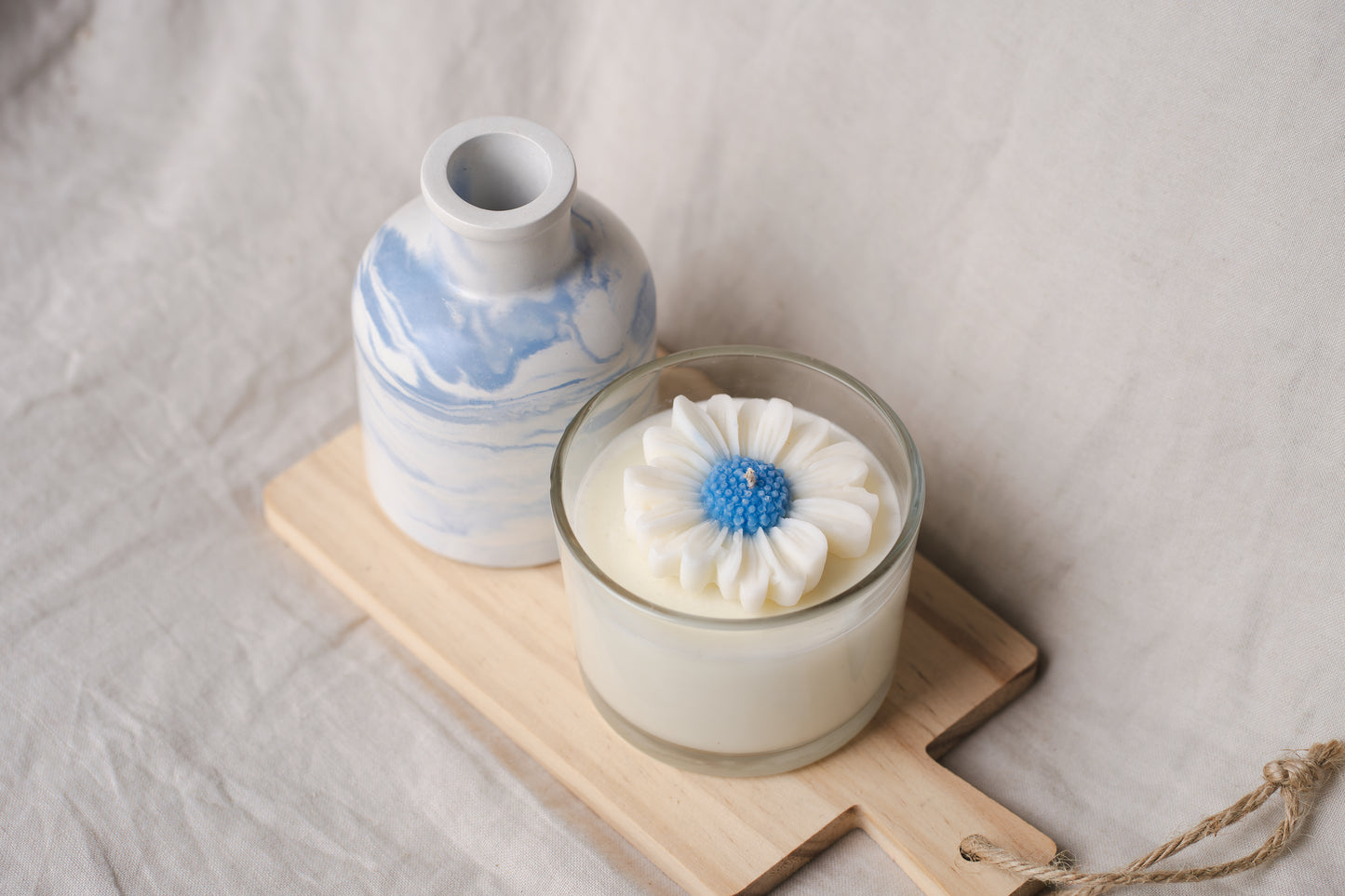 Set cadou handmade – vază ceramică și lumânare parfumată