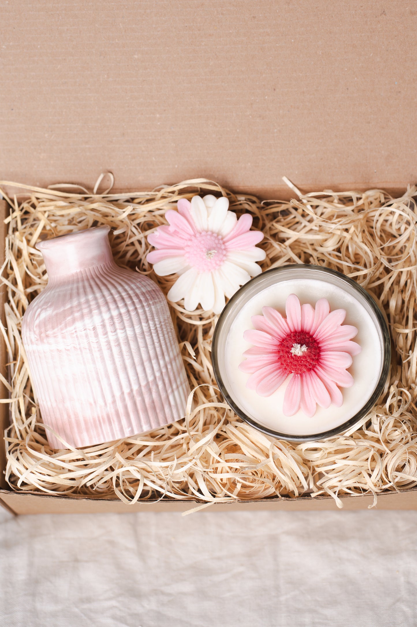 Set cadou handmade – vază și lumânare parfumată