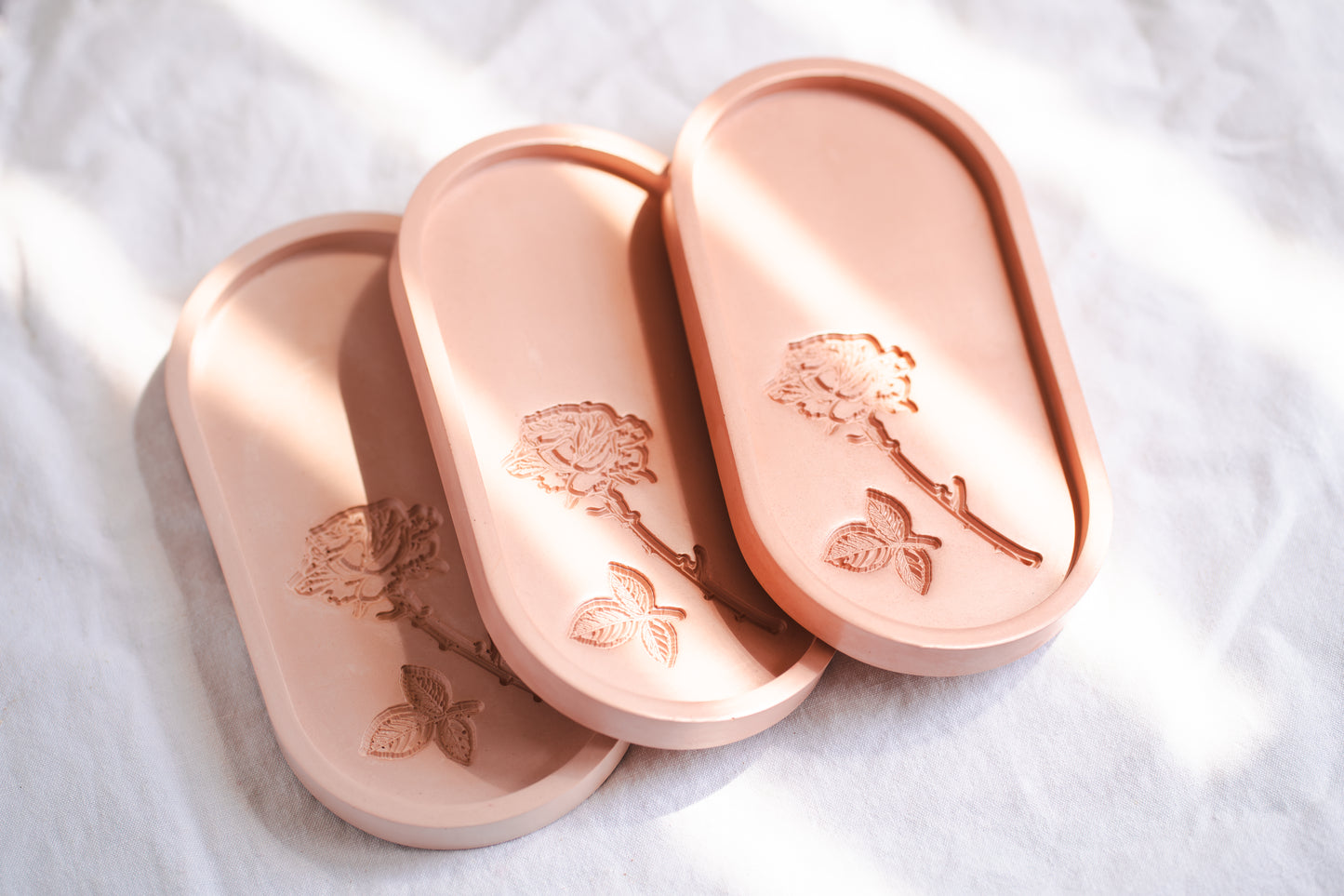 Tavă ceramică – model trandafir