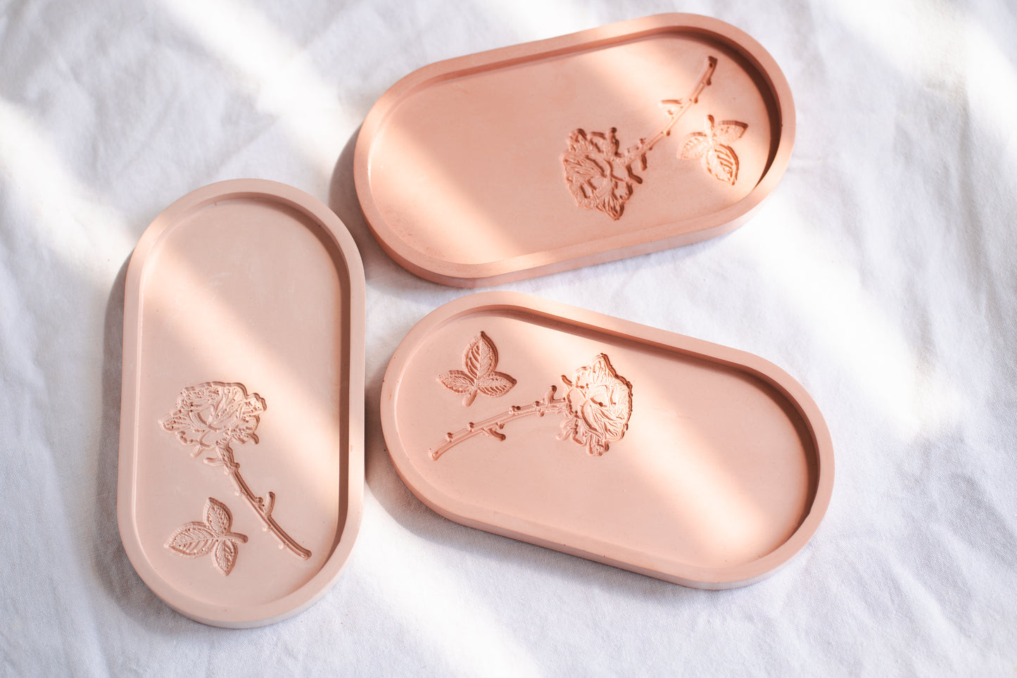 Tavă ceramică – model trandafir