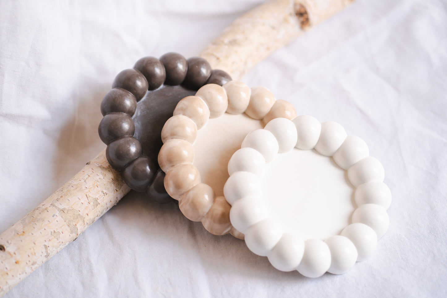 Tavă ceramică – design modern, realizată manual