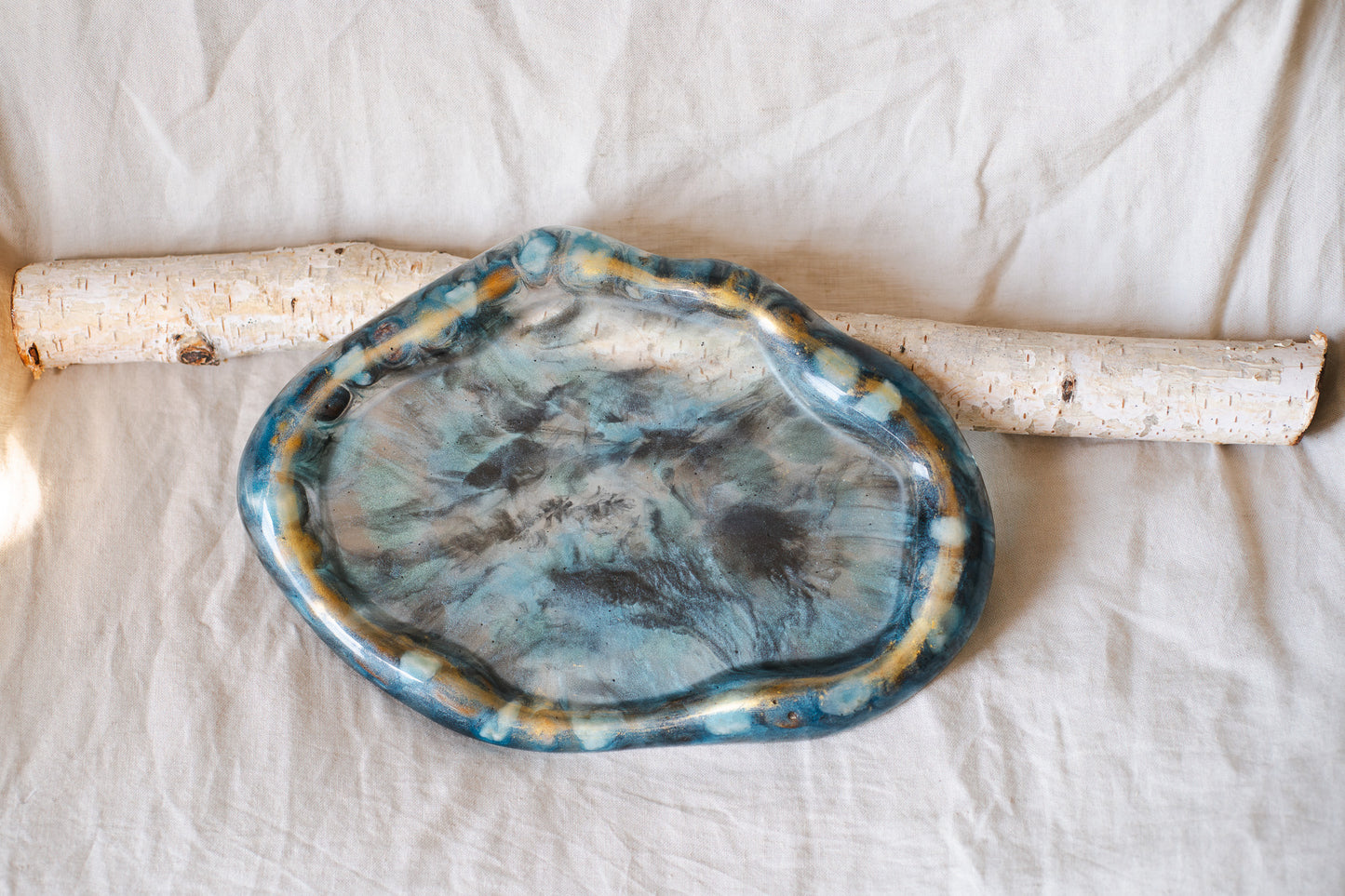 Tavă decorativă din rășină epoxidică - cadou unicat